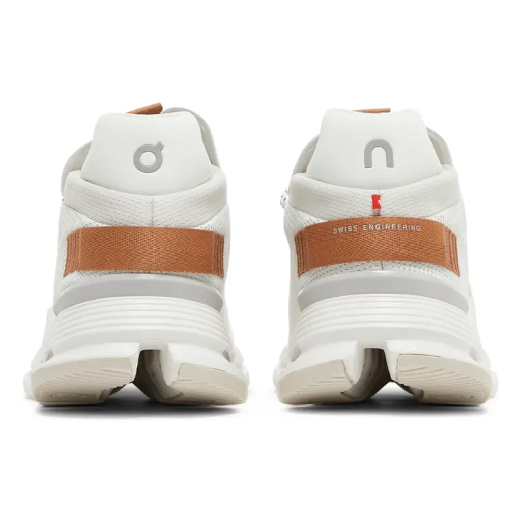ON Cloudnova 'White / Pearl'