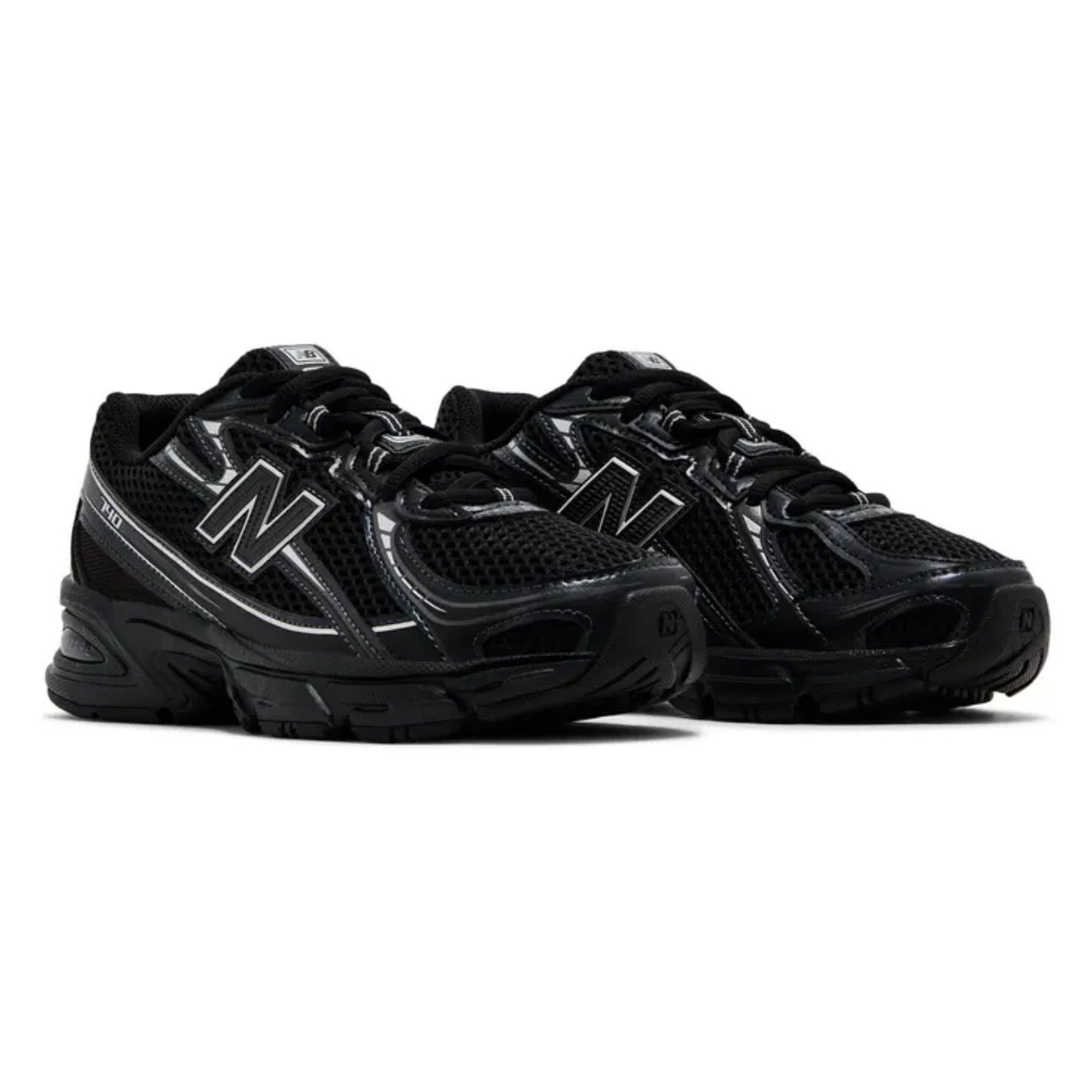 New Balance 740 Big Kid 'Black / Silver Metallic'