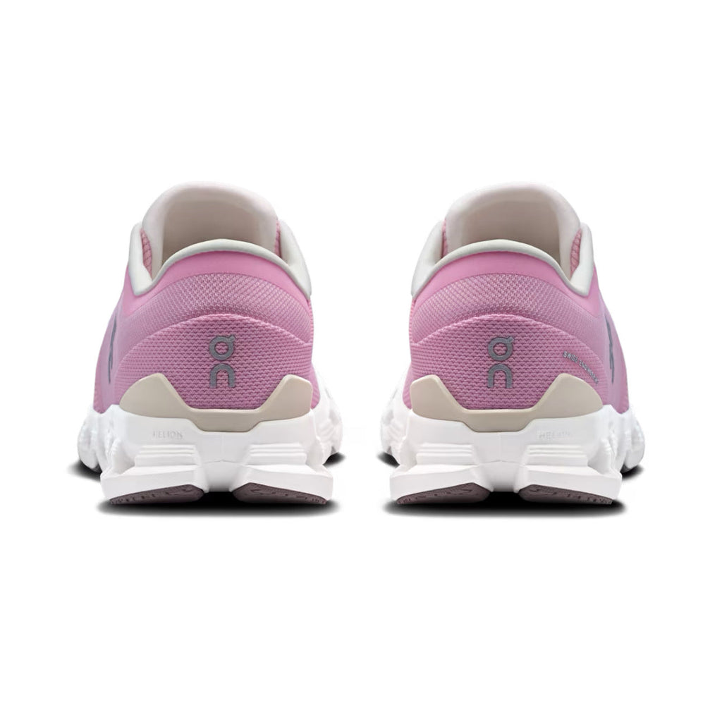 On Running Cloud X4 'Petal / Sand'