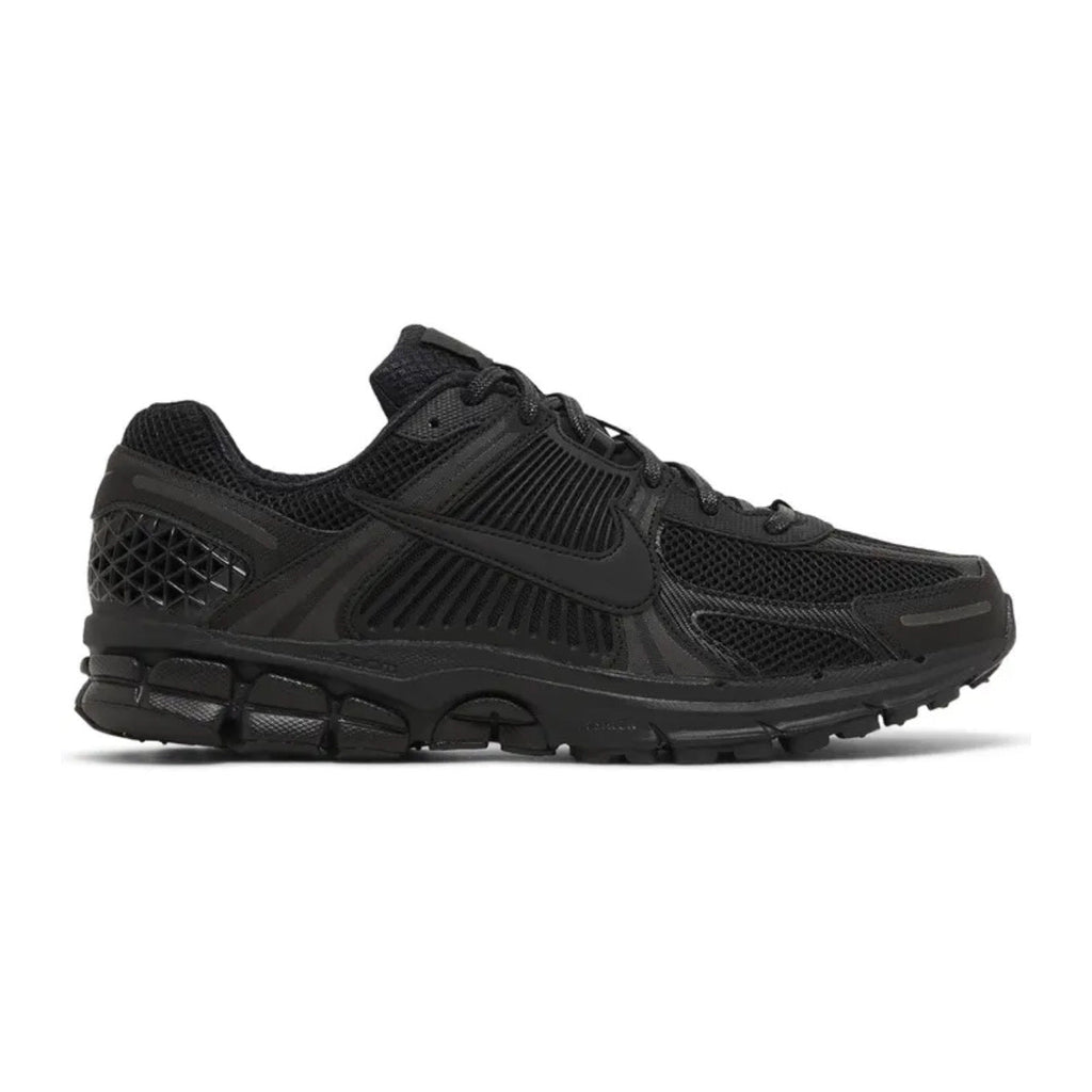 Nike Zoom Vomero 5 'Triple Black'