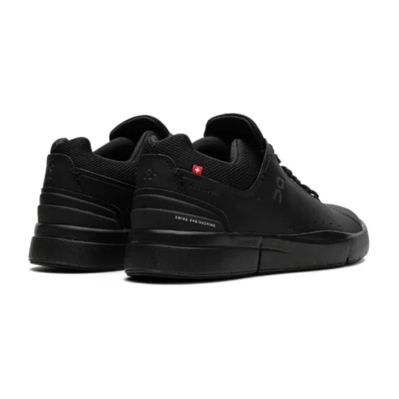 On The Roger Advantage 'Black'