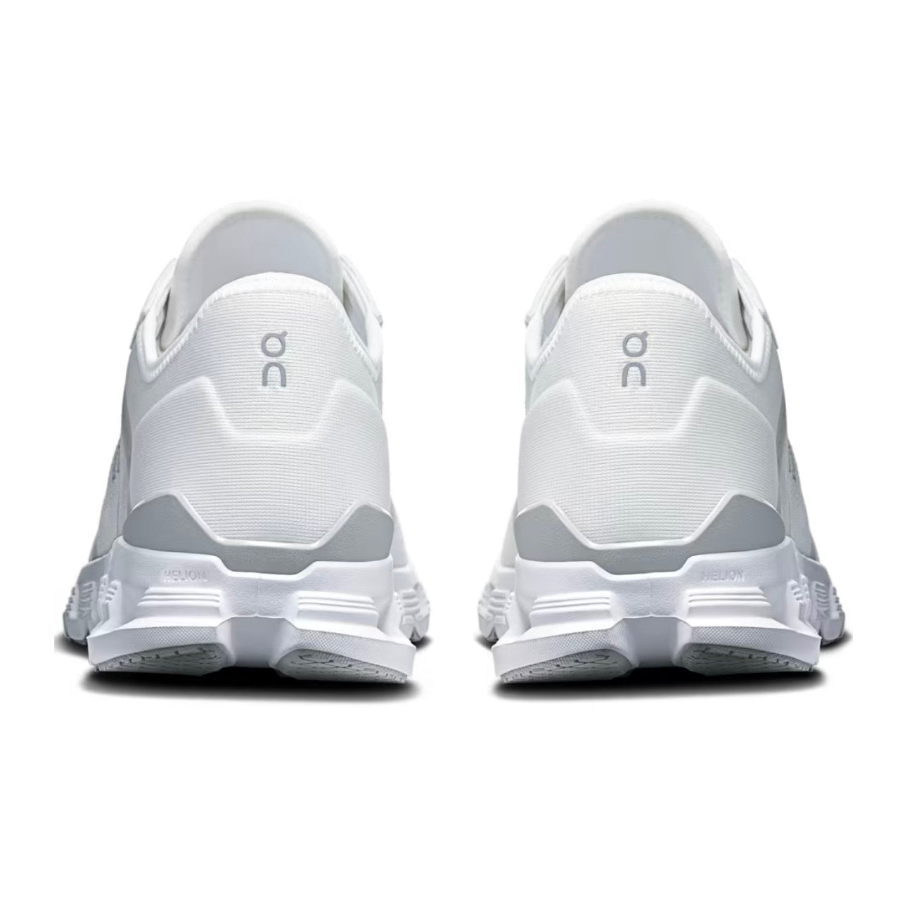 On Running Cloud X 4 AD White Wolf