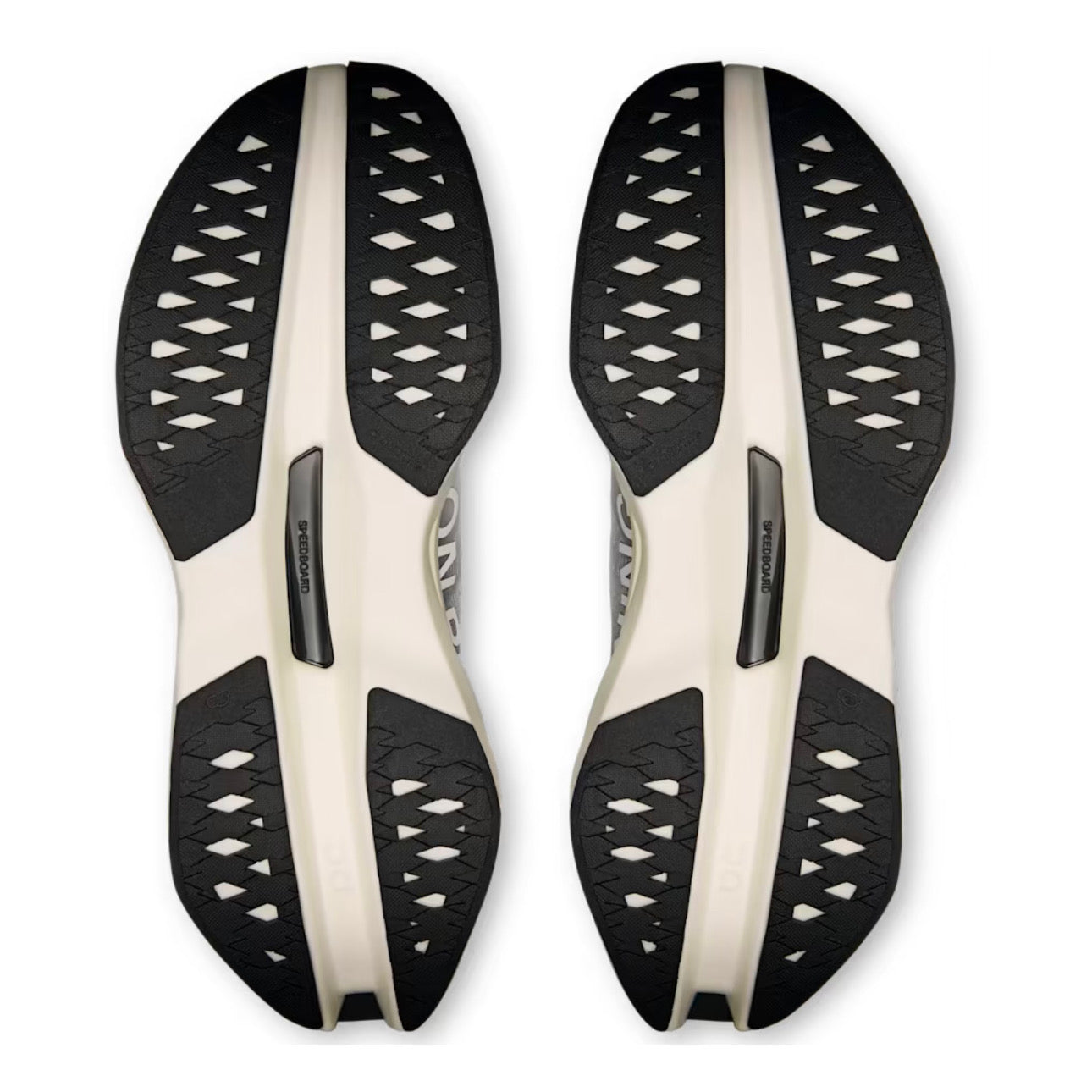 On Running Cloudboom Max 'White / Black'