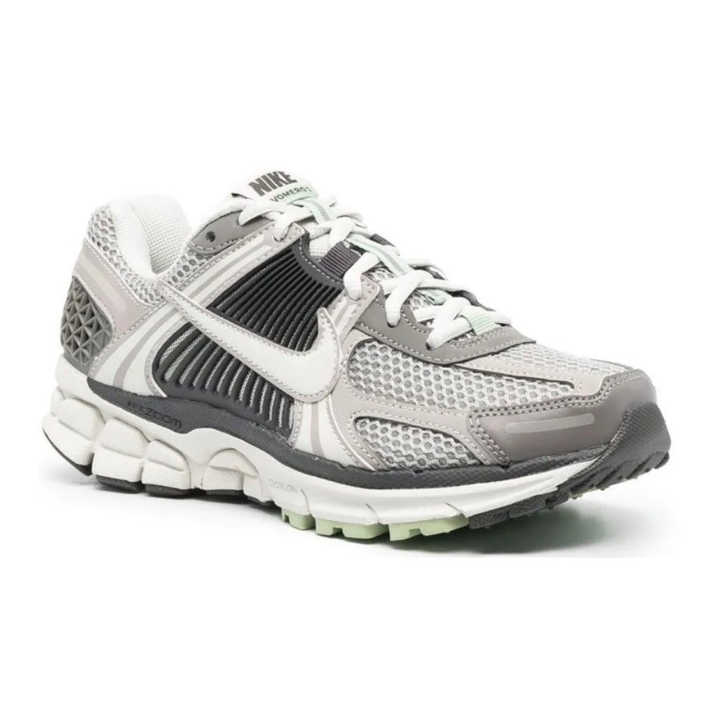 Nike Vomero 5 "Cobblestone Gray"