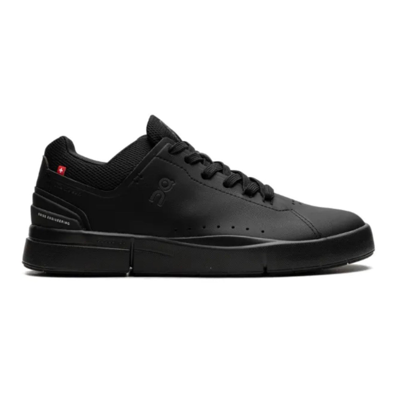 On The Roger Advantage 'Black'