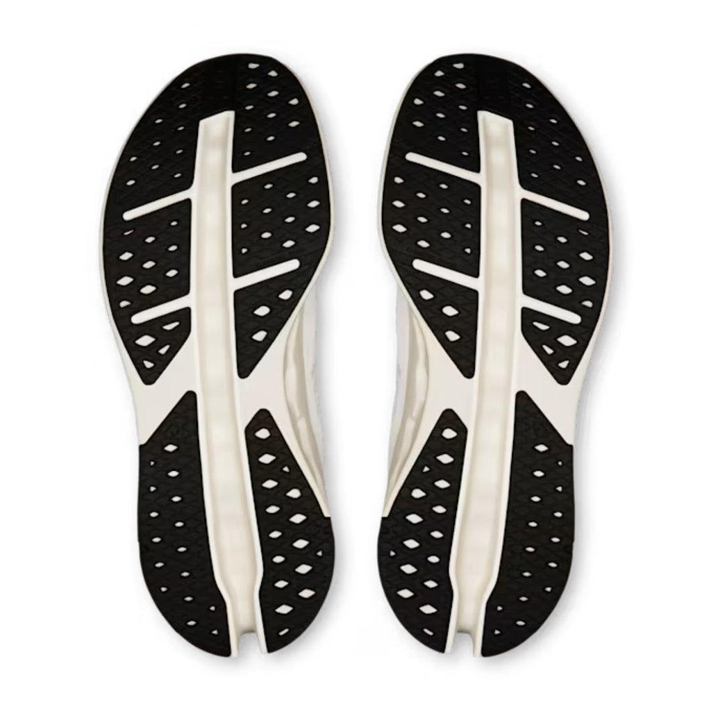 ON Cloudsurfer Max 'White / White'