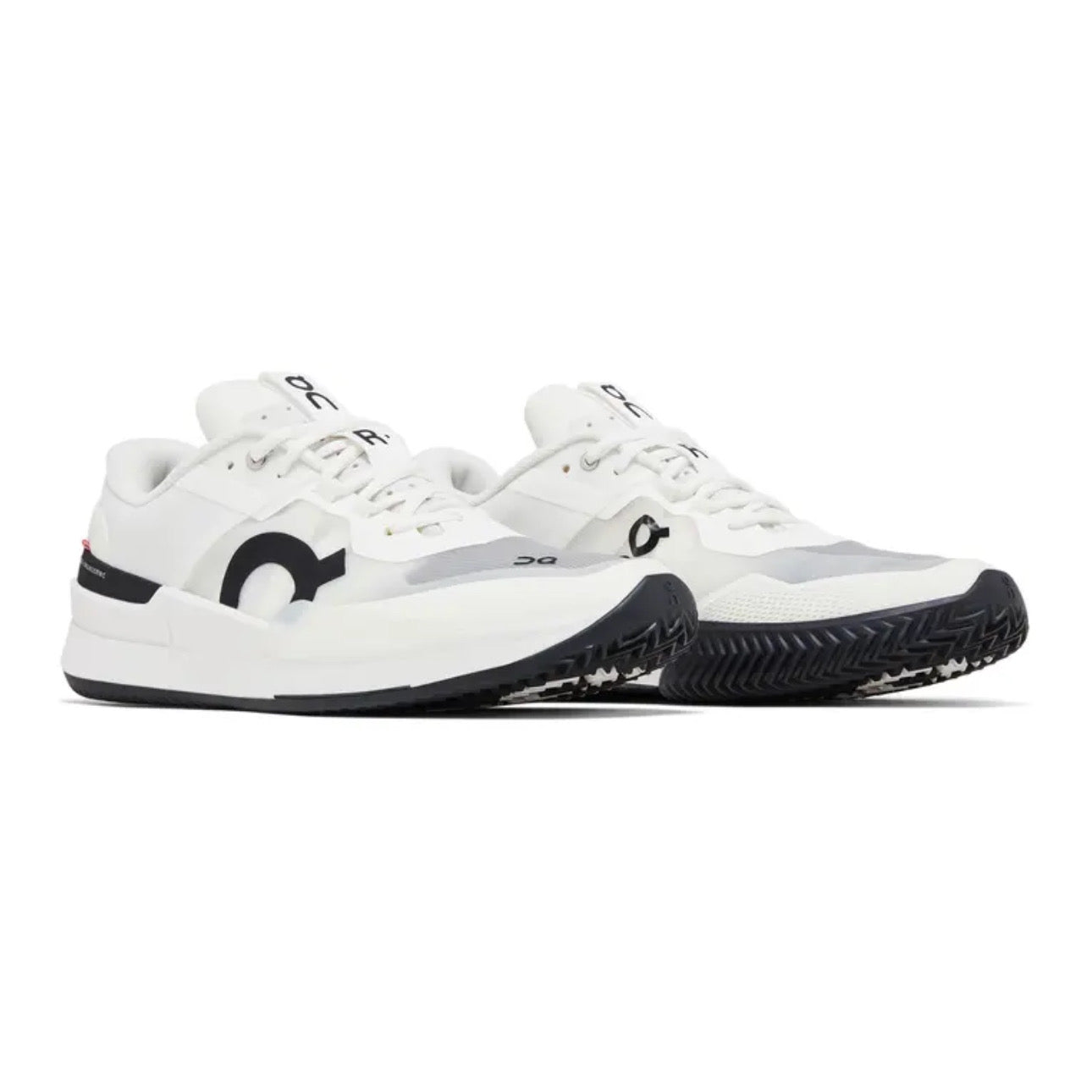 ON The Roger Pro 2 Clay 'White / Black'