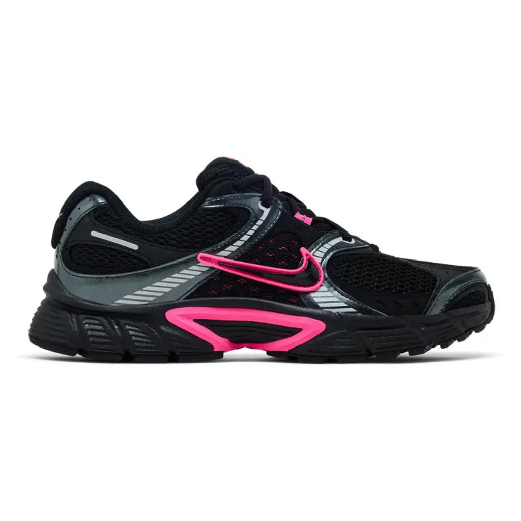 Nike V5 RNR 'Pink / Black'