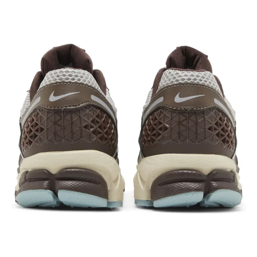 Nike Zoom Vomero 5 'Earth / Fossil'
