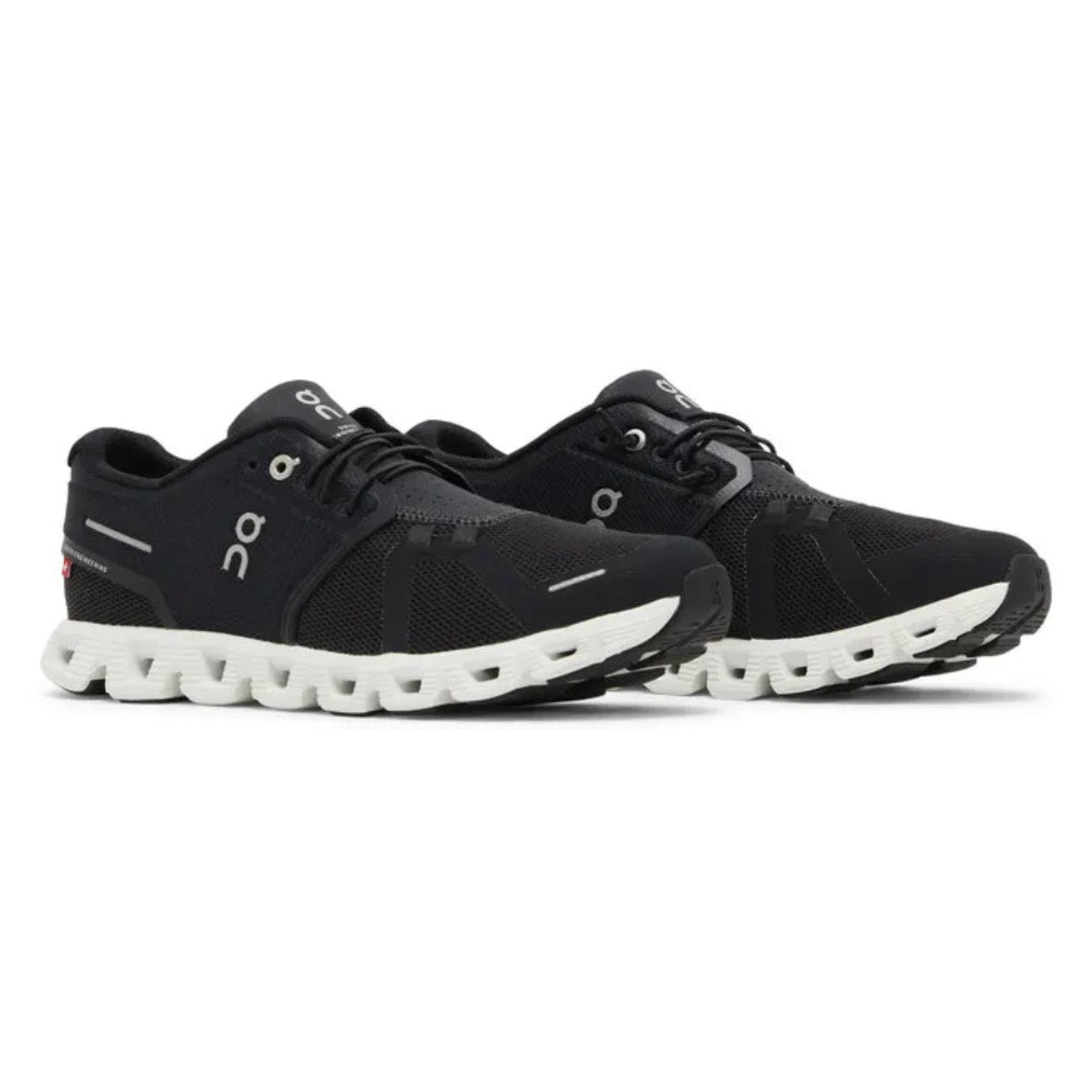 On Running Cloud 5 'Black / White'