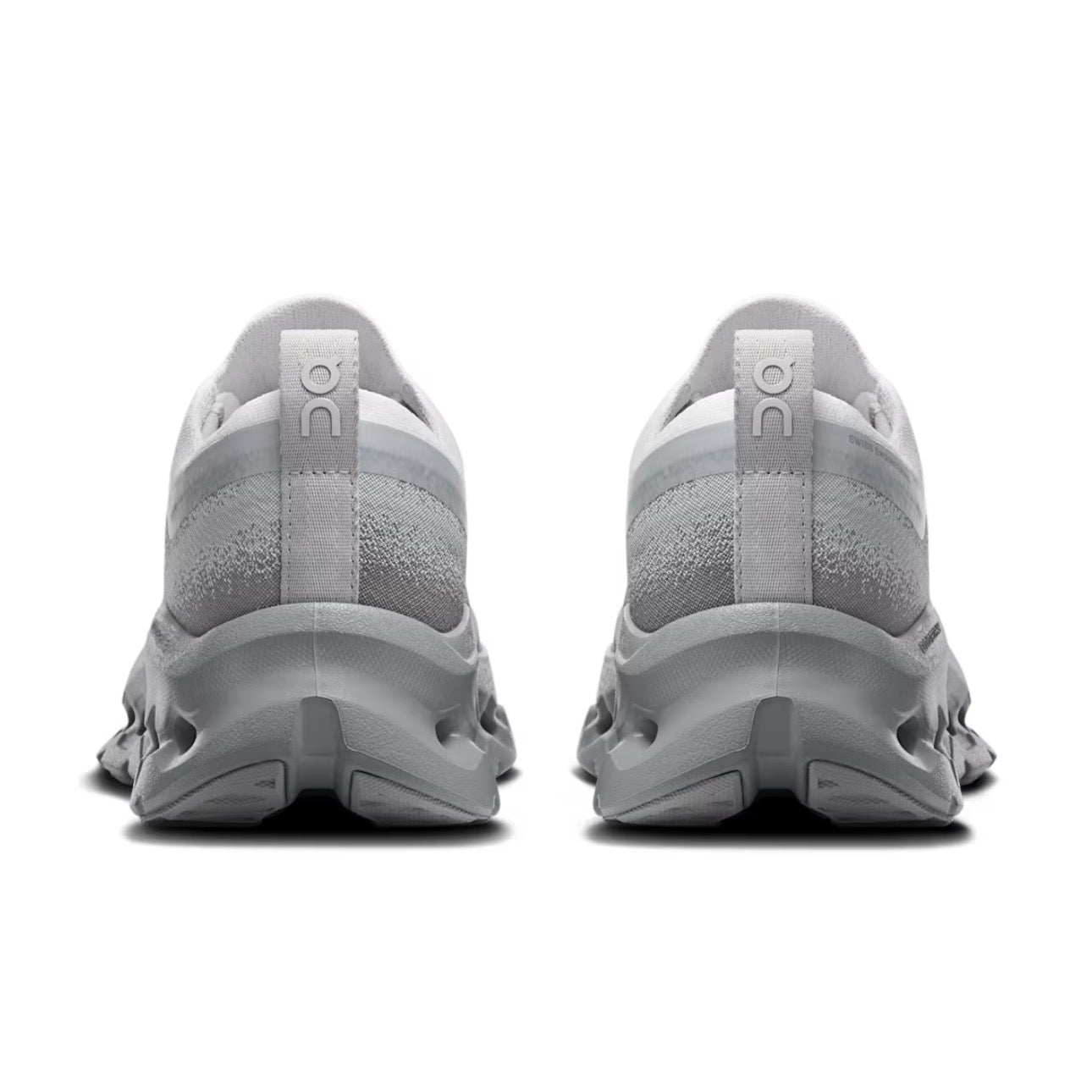 On Running Cloudtilt Moon Glacier | Alloy
