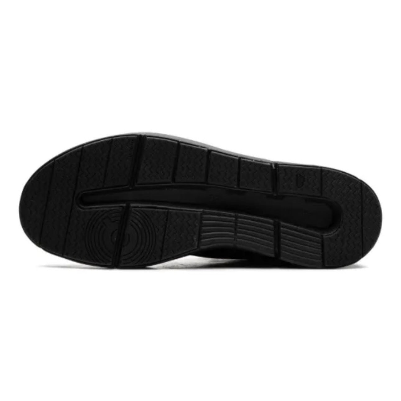On The Roger Advantage 'Black'