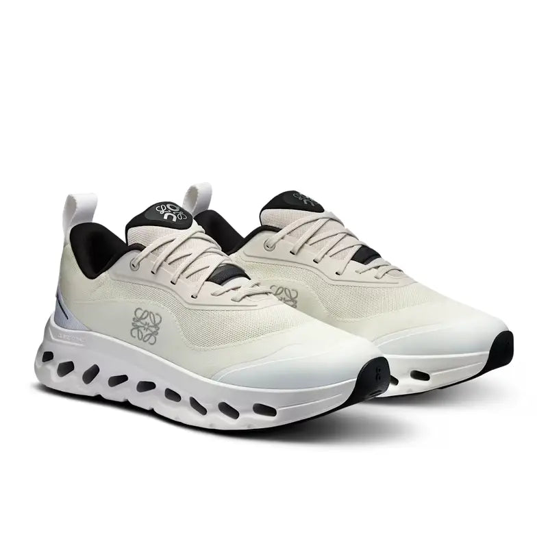 On Running Cloudtilt LOEWE2 'Sand / White'