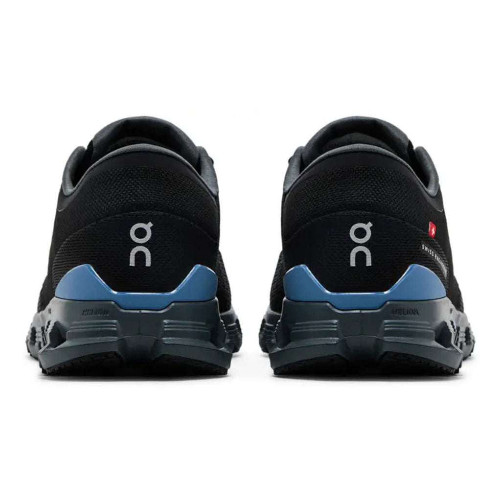 ON Cloud X 4 'Black / Chambray'