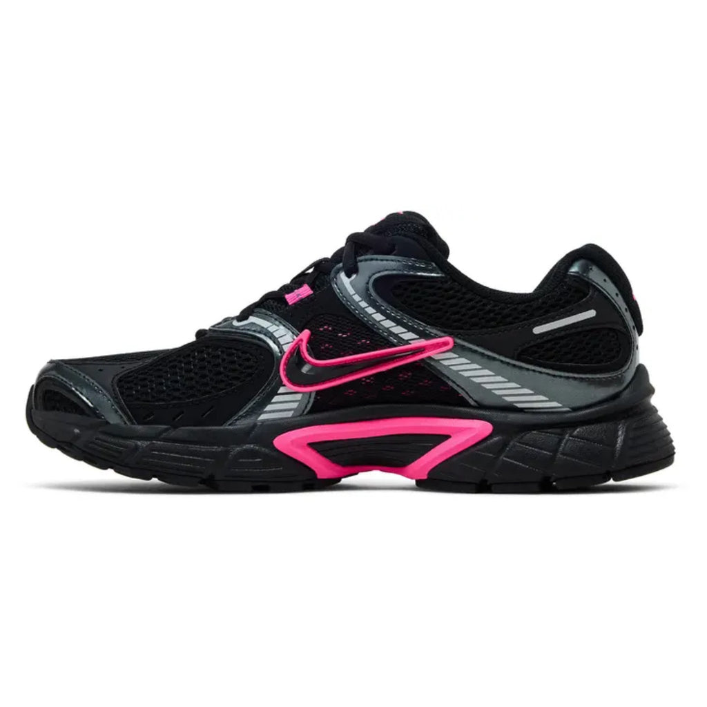 Nike V5 RNR 'Pink / Black'