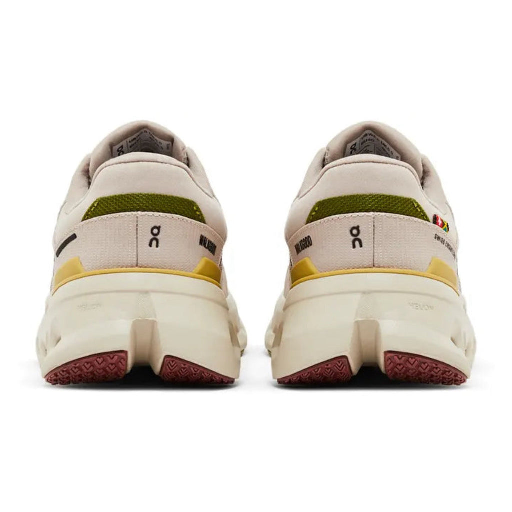 On Cloudrunner 2 'WalkGood' 'Sand / Flax'